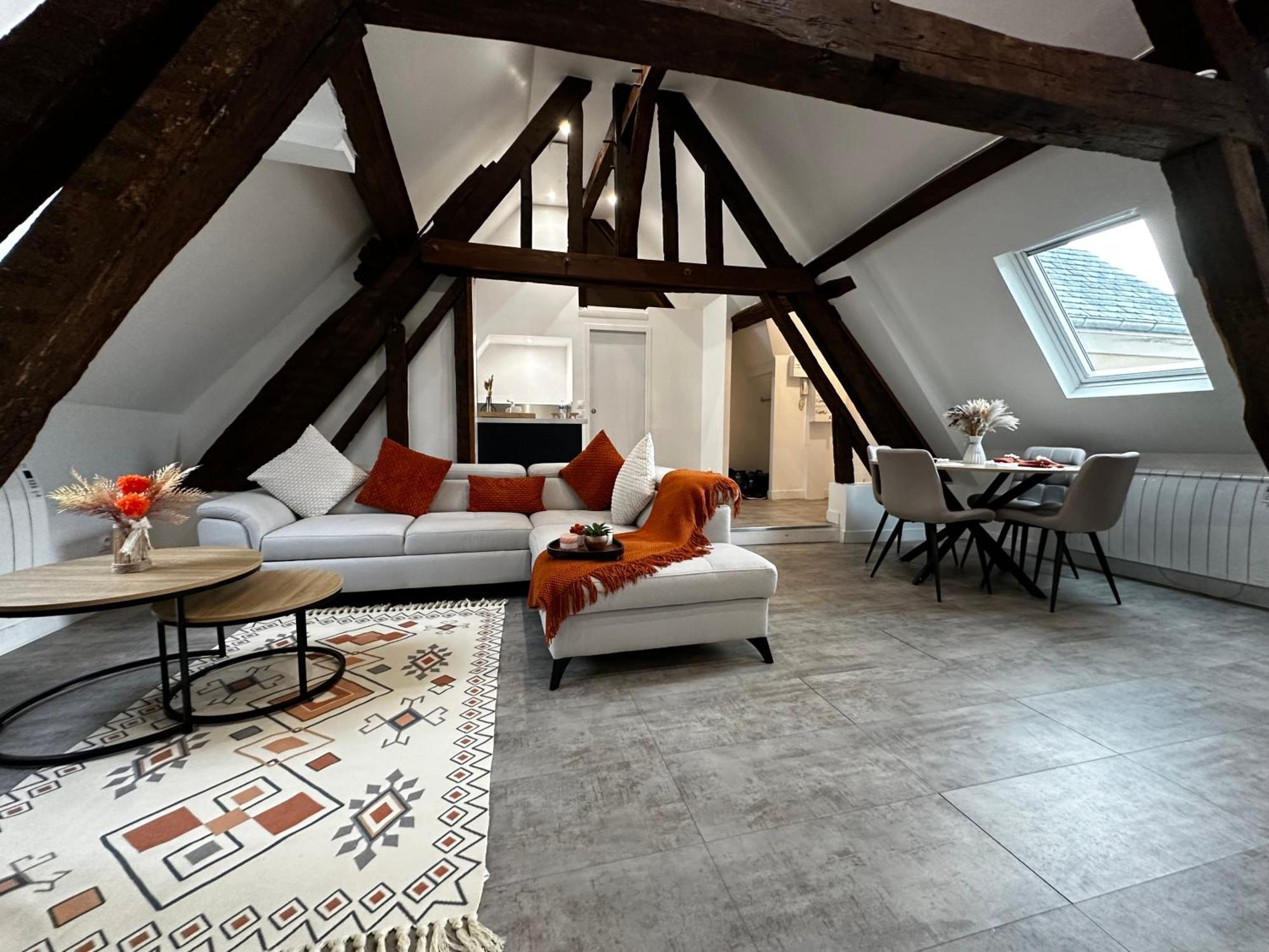 Charme, Poutres Et Elegance Apartman Chartres Kültér fotó
